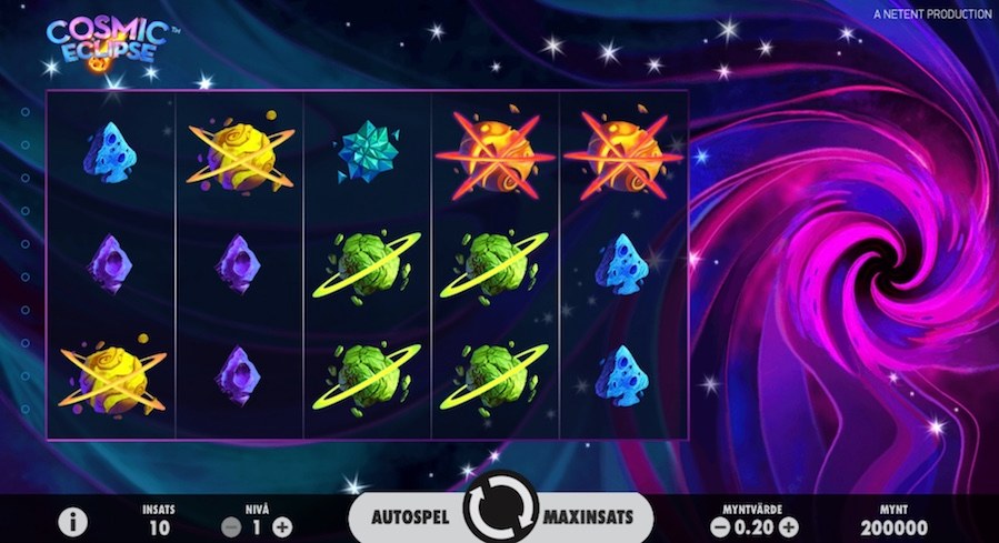 Cosmic Eclipse-spelplan som utspelar sig i rymden med planeter & rymdkristaller som symboler